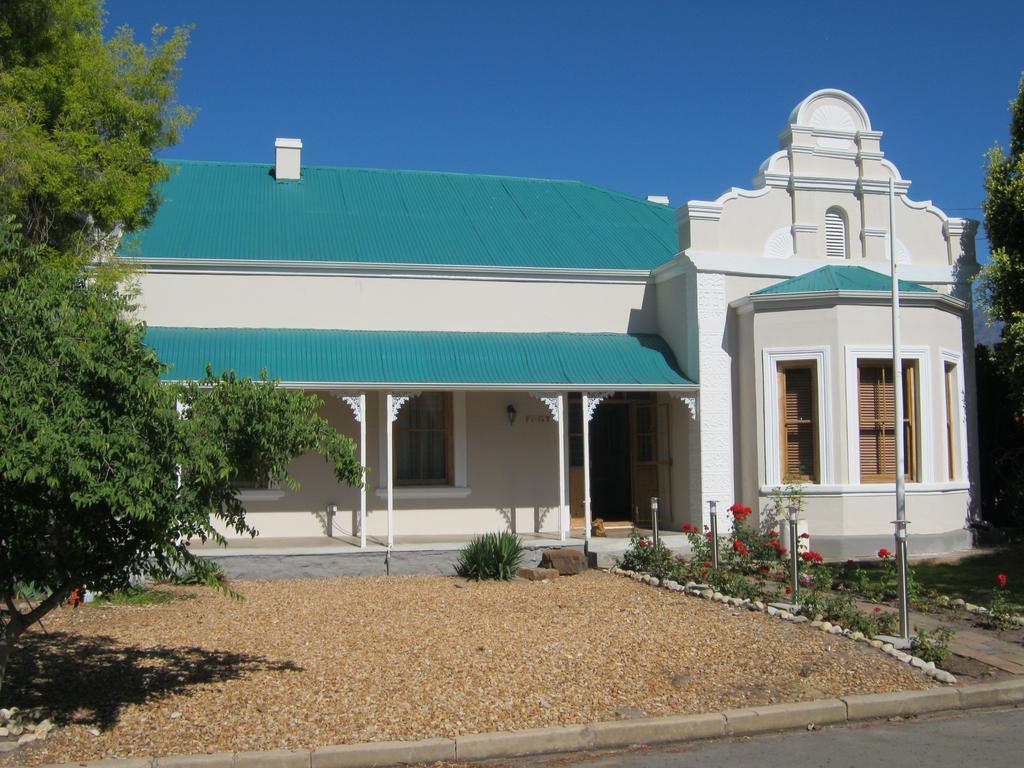 מלון Ladismith Manor מראה חיצוני תמונה