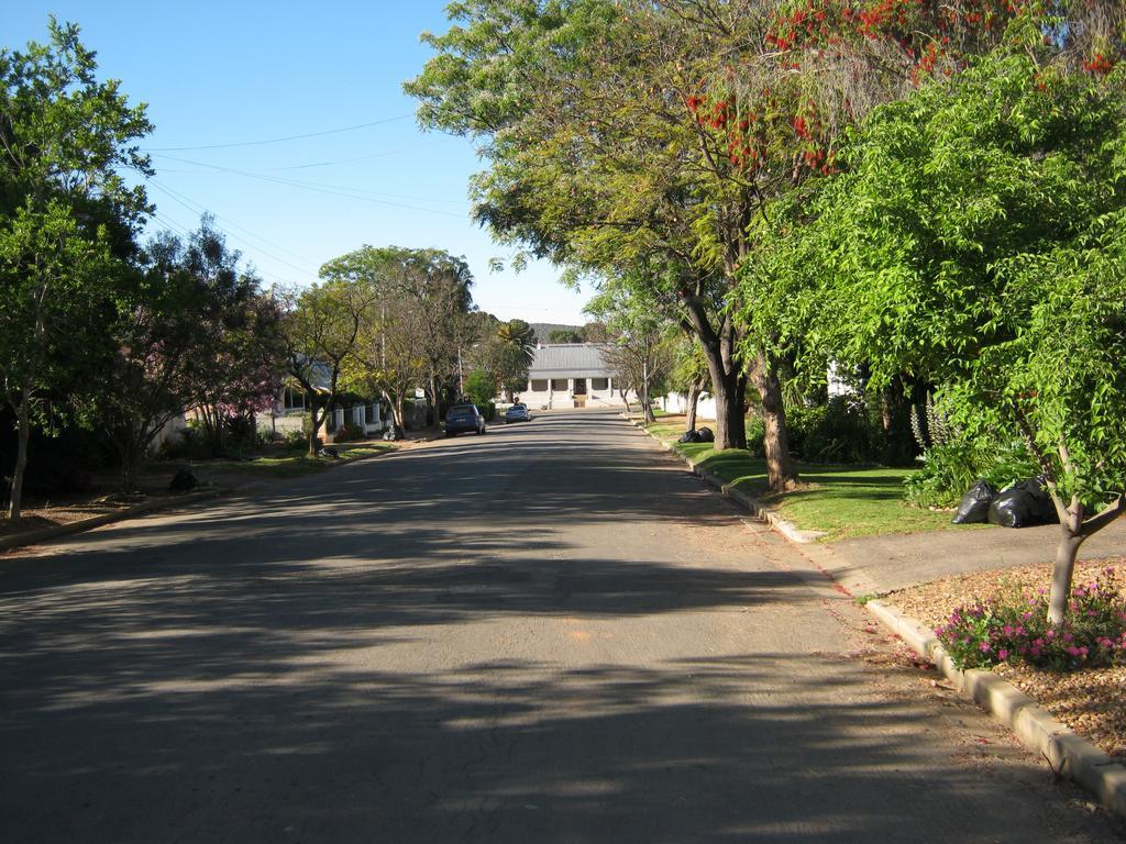 מלון Ladismith Manor מראה חיצוני תמונה